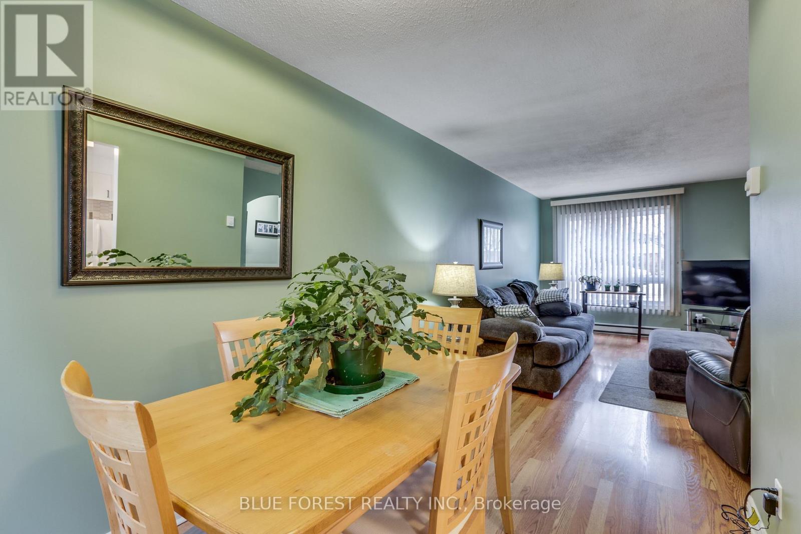 54 - 166 Southdale Road W, London South, Ontario  N6J 2J1 - Photo 11 - X12903340