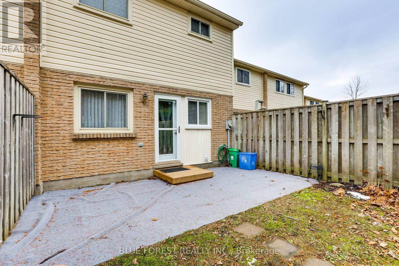 54 - 166 Southdale Road W, London South, Ontario  N6J 2J1 - Photo 35 - X12903340