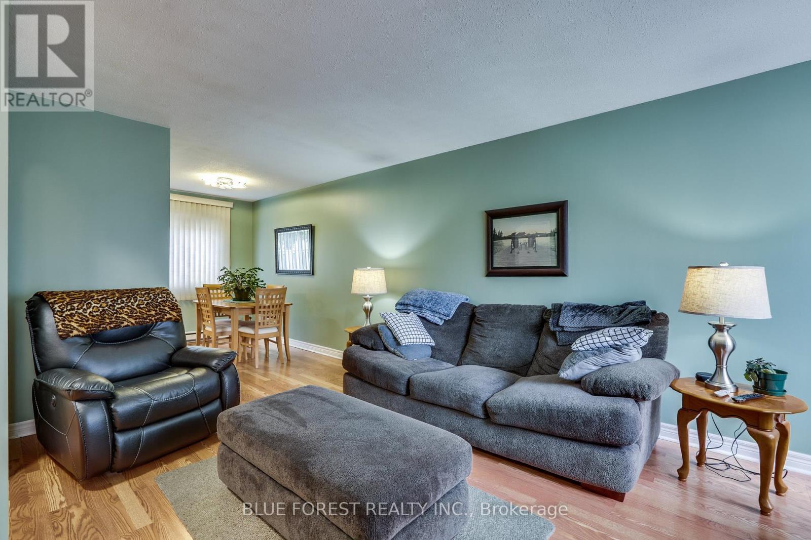 54 - 166 Southdale Road W, London South, Ontario  N6J 2J1 - Photo 4 - X12903340