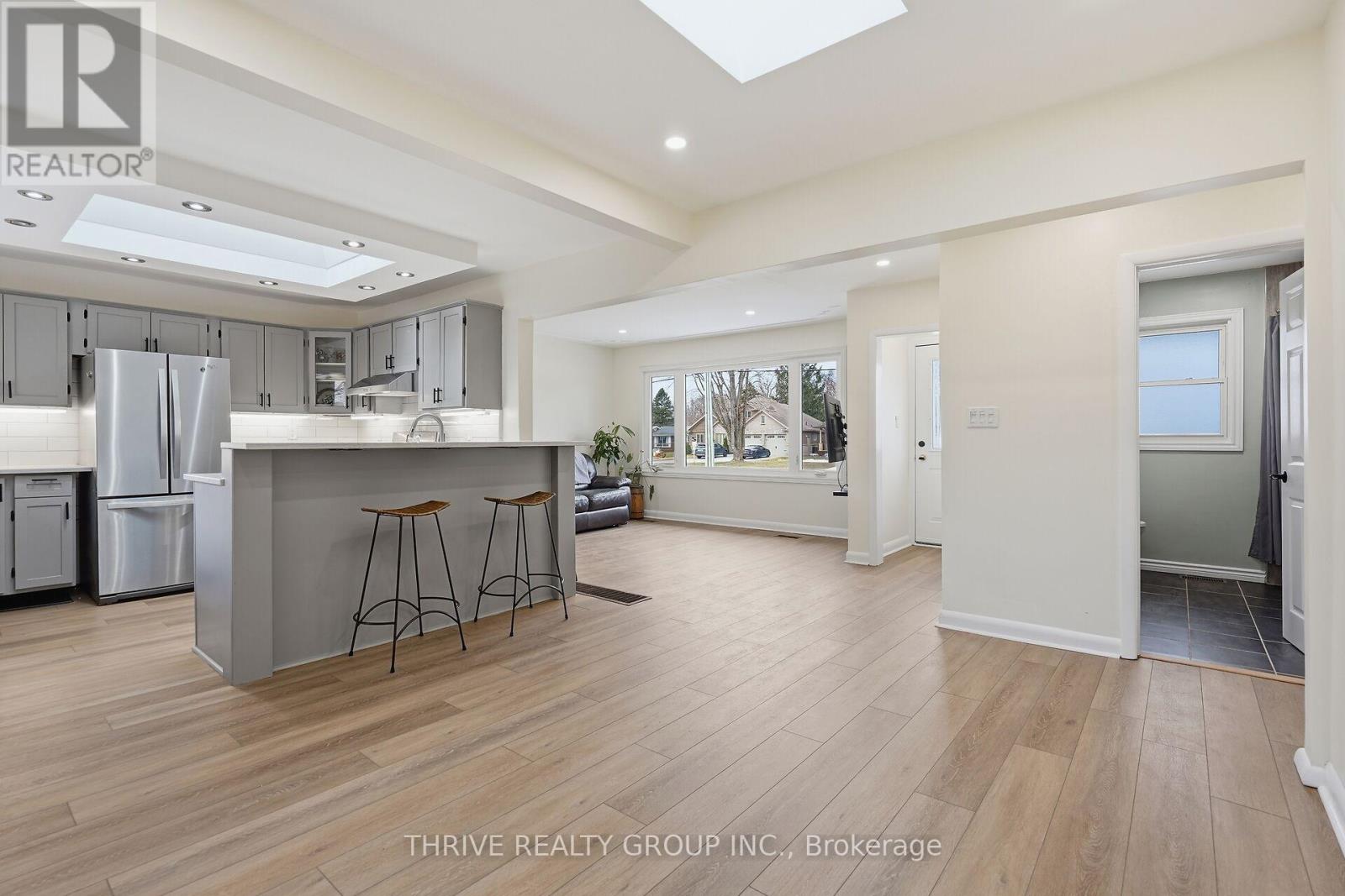 506 Metcalfe Street E, Strathroy-Caradoc, Ontario  N7G 1R5 - Photo 11 - X12903386