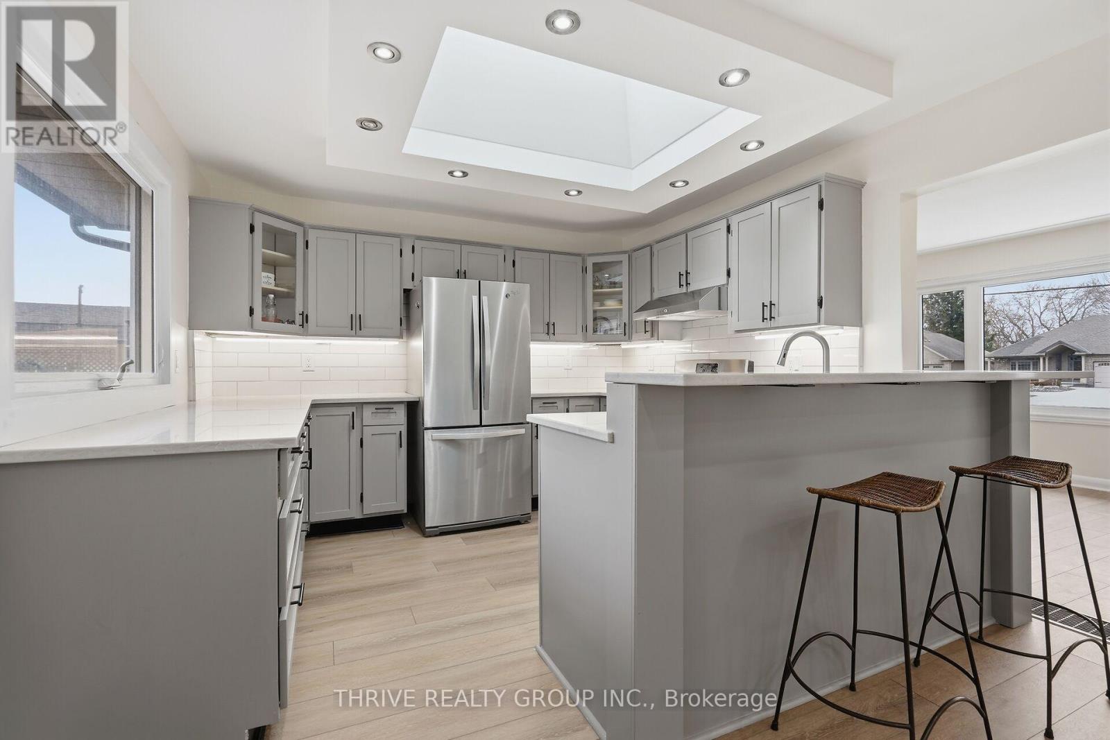 506 Metcalfe Street E, Strathroy-Caradoc, Ontario  N7G 1R5 - Photo 12 - X12903386