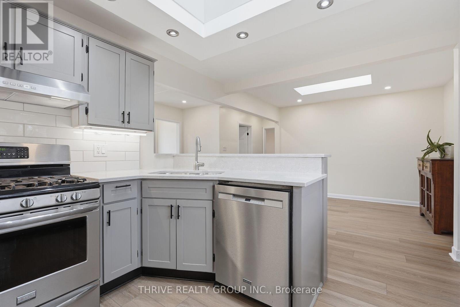 506 Metcalfe Street E, Strathroy-Caradoc, Ontario  N7G 1R5 - Photo 16 - X12903386