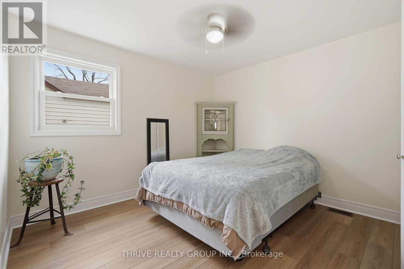 506 Metcalfe Street E, Strathroy-Caradoc, Ontario  N7G 1R5 - Photo 17 - X12903386