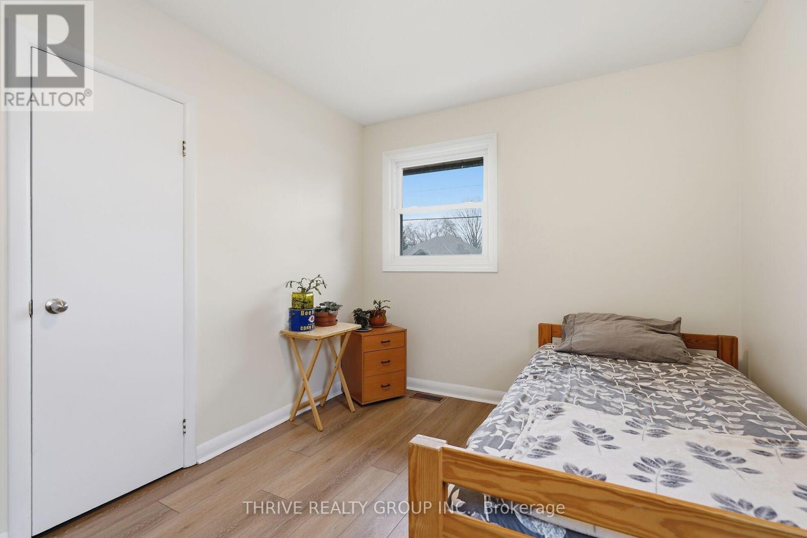 506 Metcalfe Street E, Strathroy-Caradoc, Ontario  N7G 1R5 - Photo 19 - X12903386