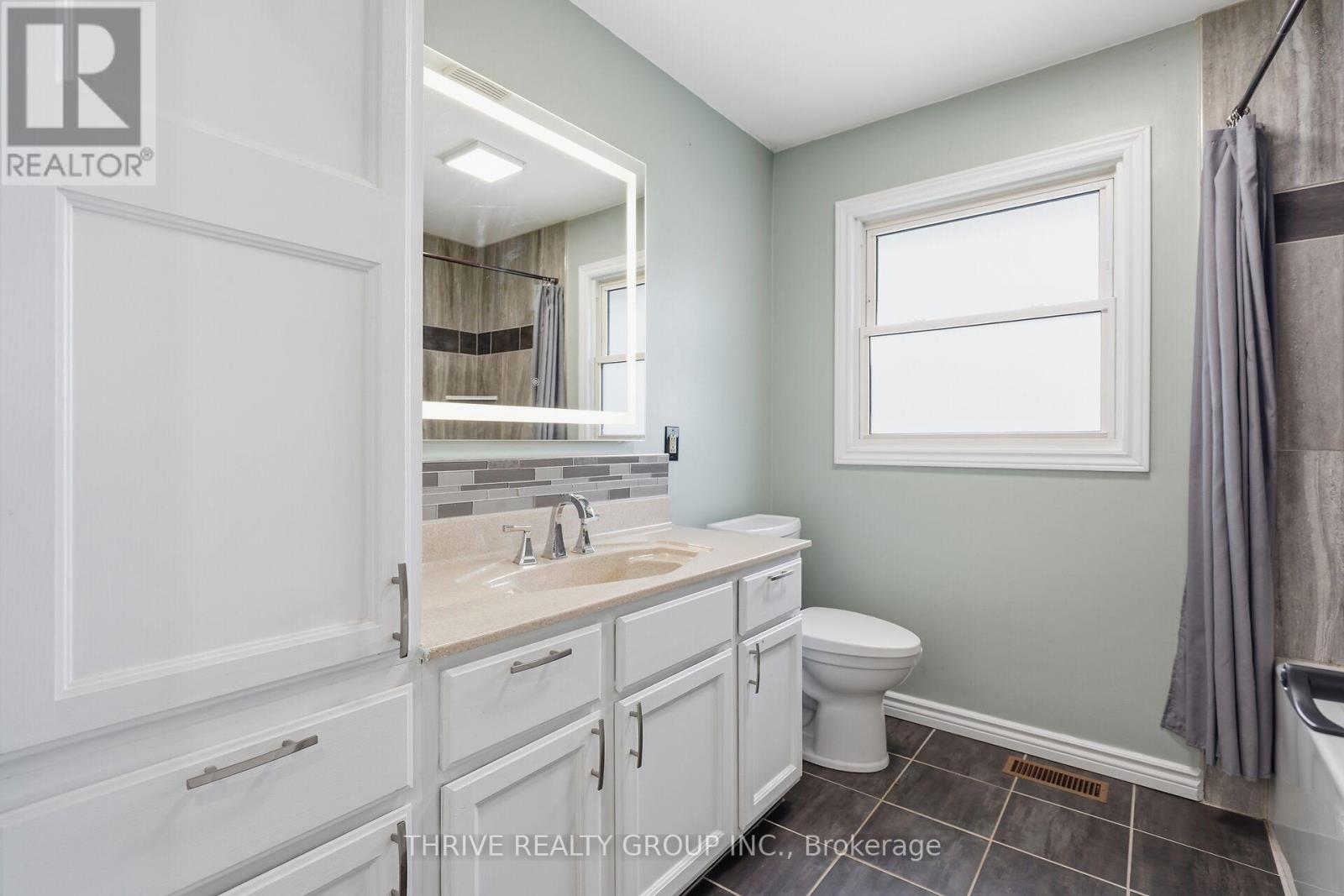 506 Metcalfe Street E, Strathroy-Caradoc, Ontario  N7G 1R5 - Photo 20 - X12903386