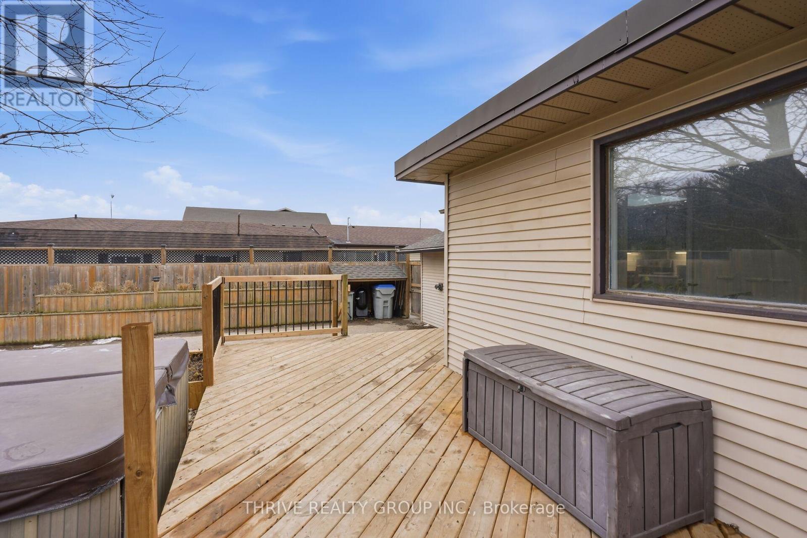 506 Metcalfe Street E, Strathroy-Caradoc, Ontario  N7G 1R5 - Photo 34 - X12903386