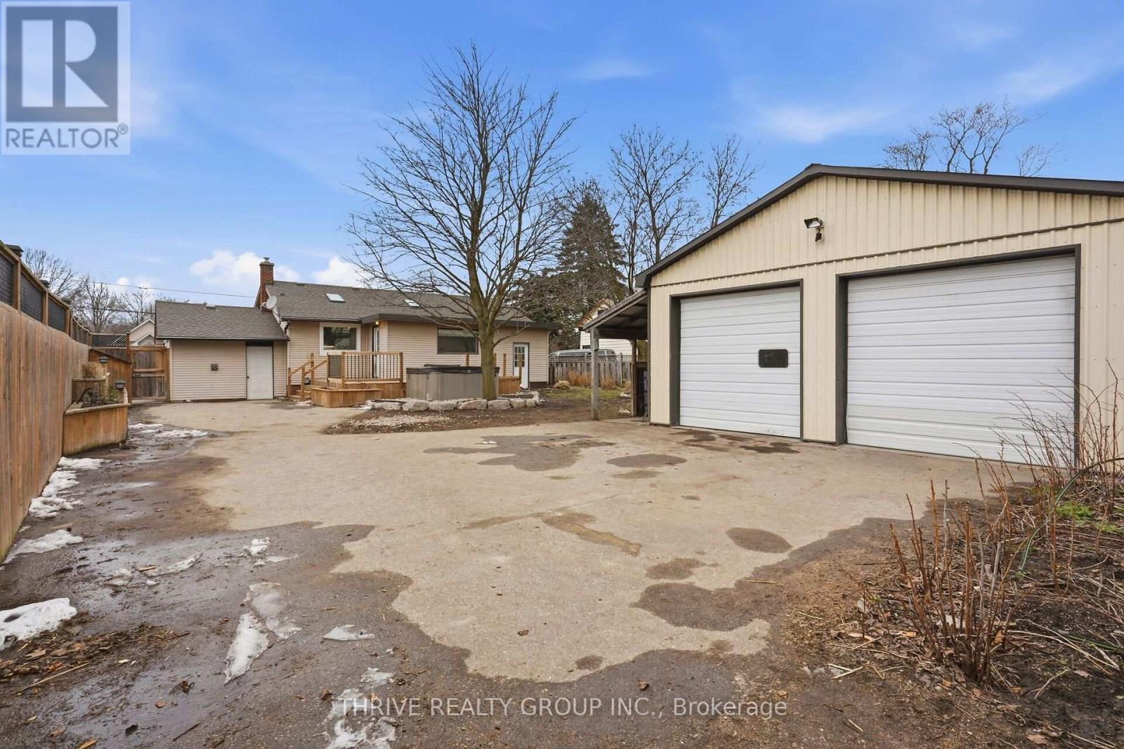 506 Metcalfe Street E, Strathroy-Caradoc, Ontario  N7G 1R5 - Photo 42 - X12903386