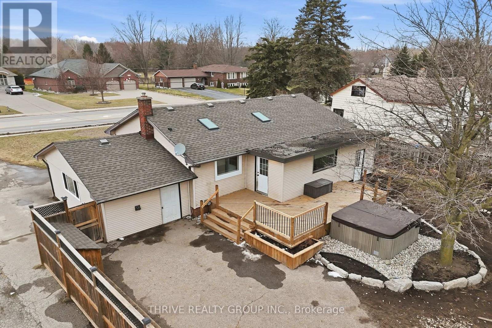 506 Metcalfe Street E, Strathroy-Caradoc, Ontario  N7G 1R5 - Photo 46 - X12903386