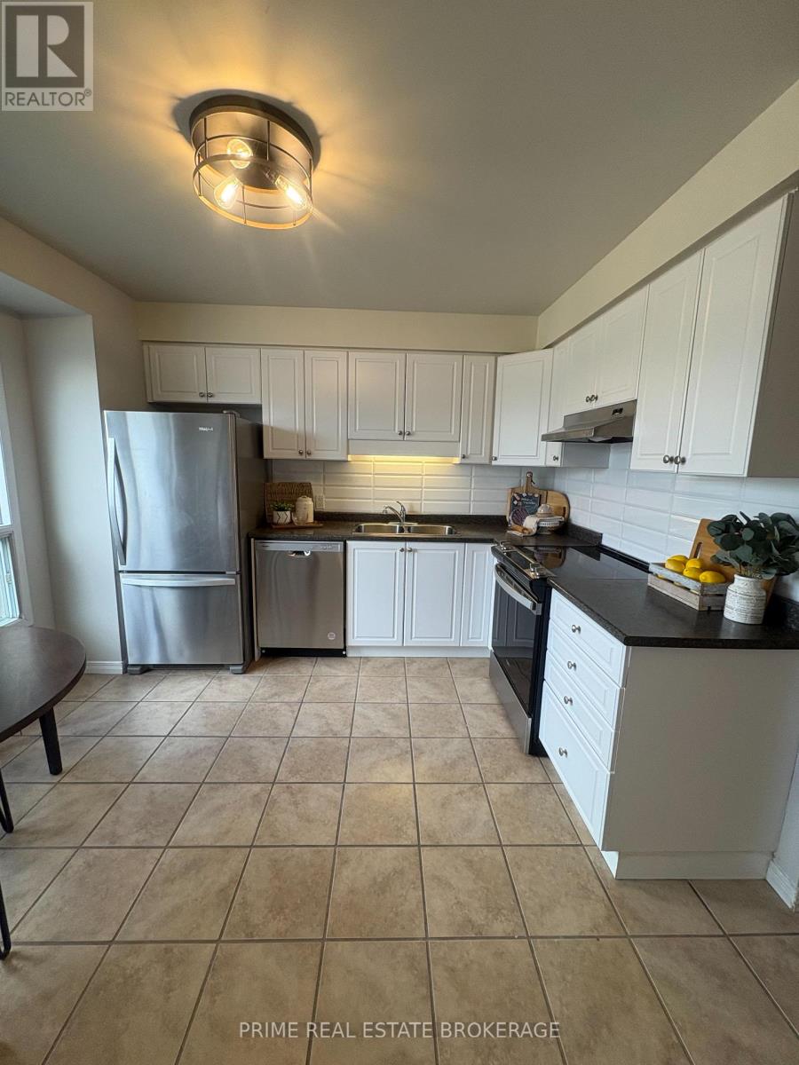 33 - 35 Waterman Avenue, London South, Ontario  N6C 5T3 - Photo 5 - X12903390