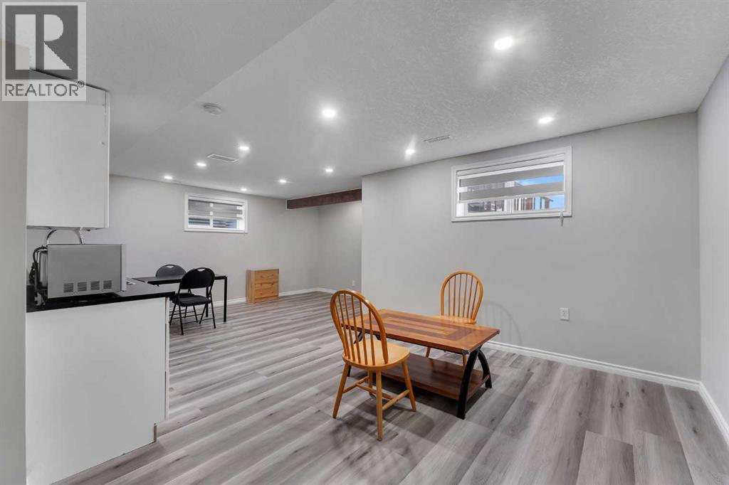 41 Royal Birch Terrace Nw, Calgary, Alberta  T3G 5N7 - Photo 29 - A2294874