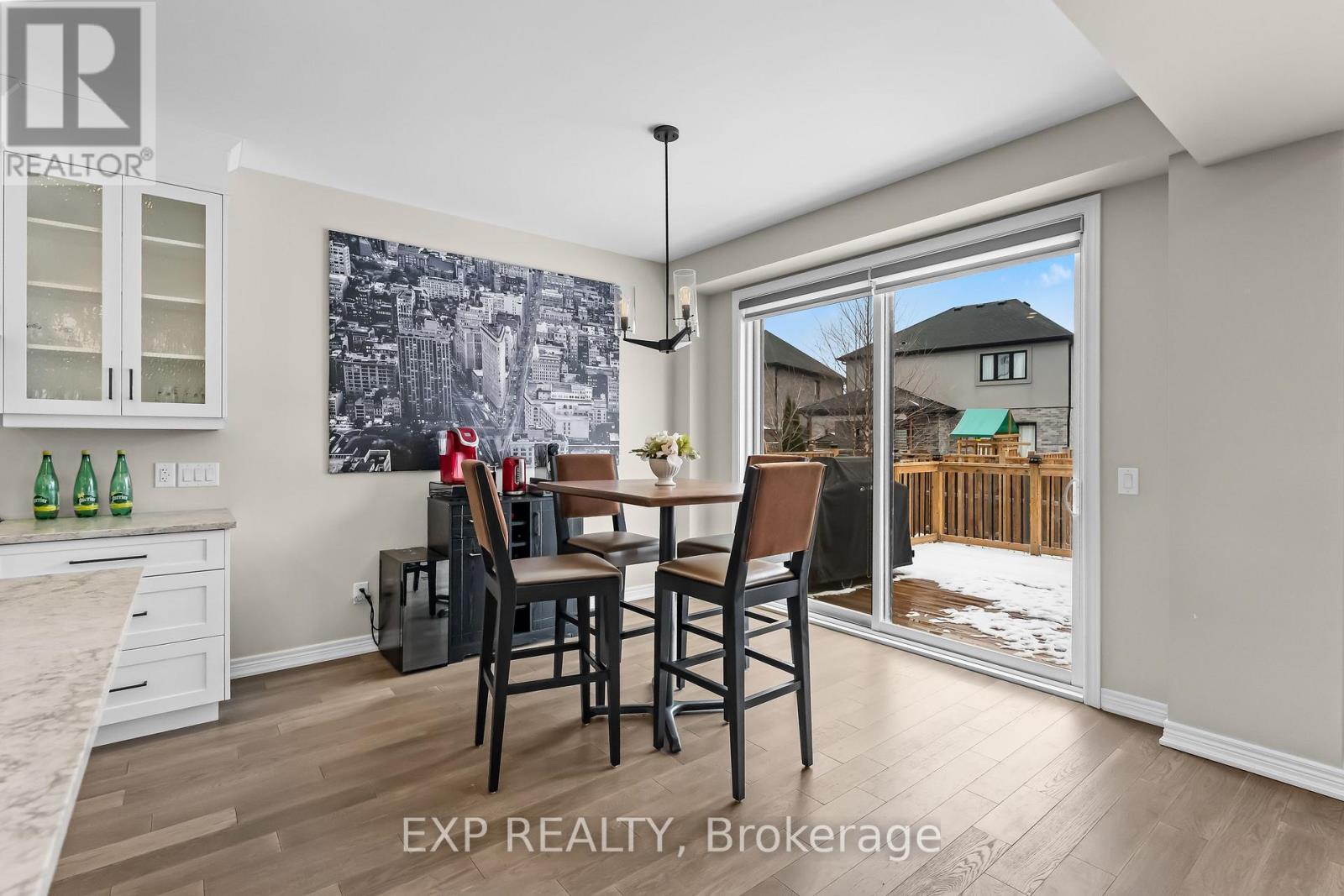 153 Susan Drive, Pelham (Fonthill), Ontario L3E 0B2 - Photo 11 - X12903450