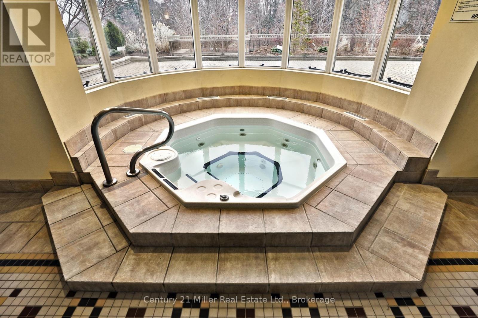 706 - 1900 The Collegeway, Mississauga, Ontario  L5L 5Y8 - Photo 37 - W12903434