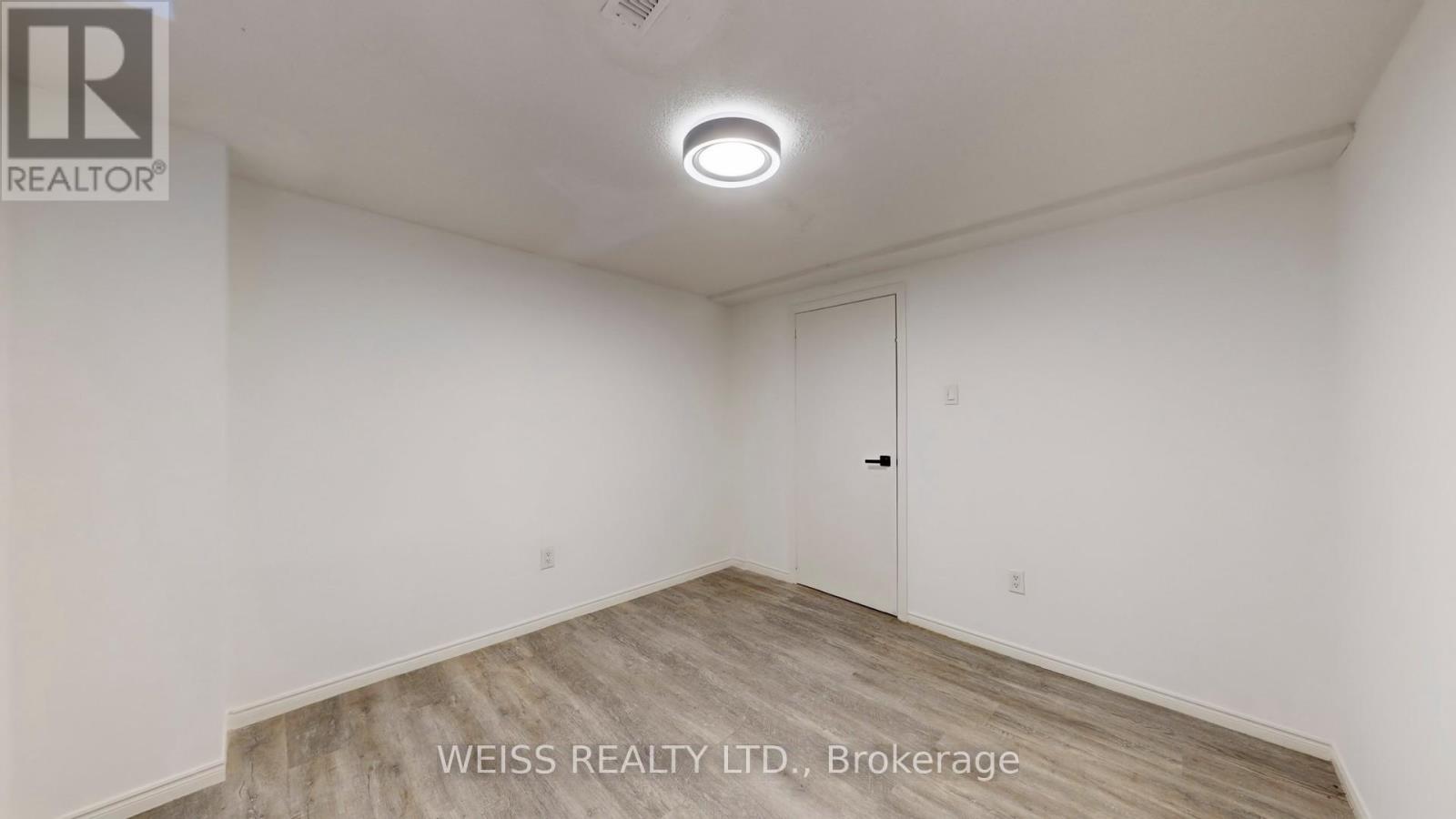 9 Tralee Street, Brampton (Heart Lake West), Ontario  L6Z 2X4 - Photo 34 - W12726940