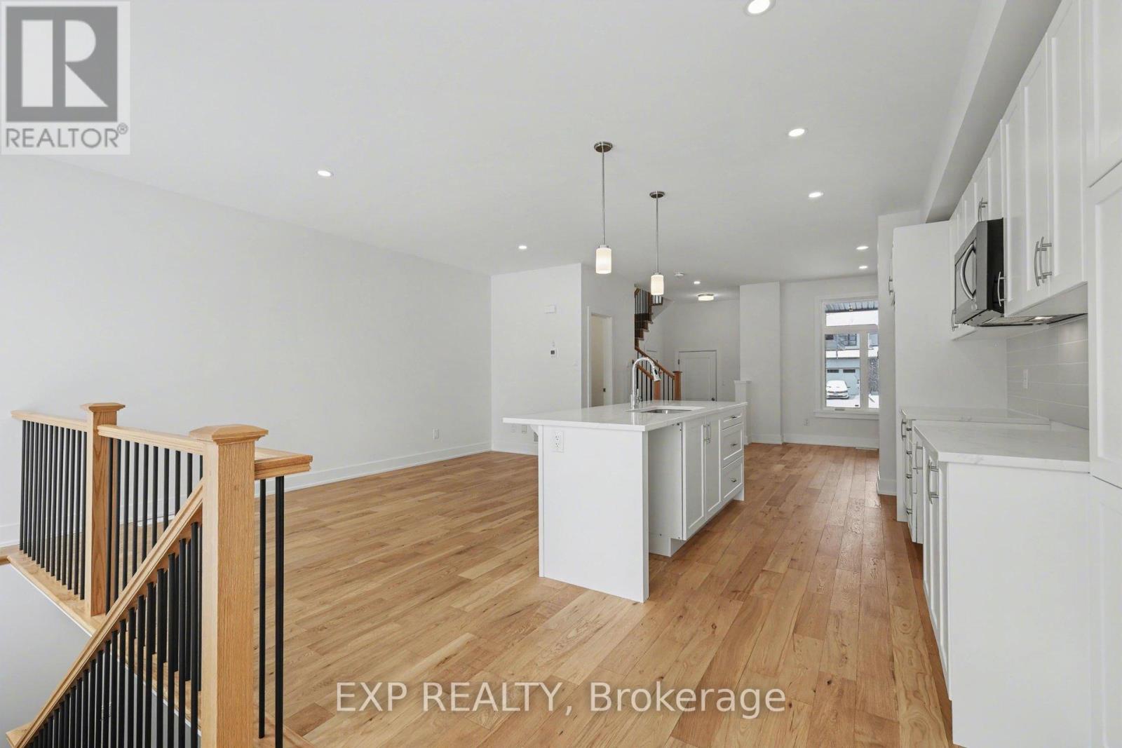 1180 Cope Drive, Ottawa, Ontario  K2S 3C4 - Photo 3 - X12868250