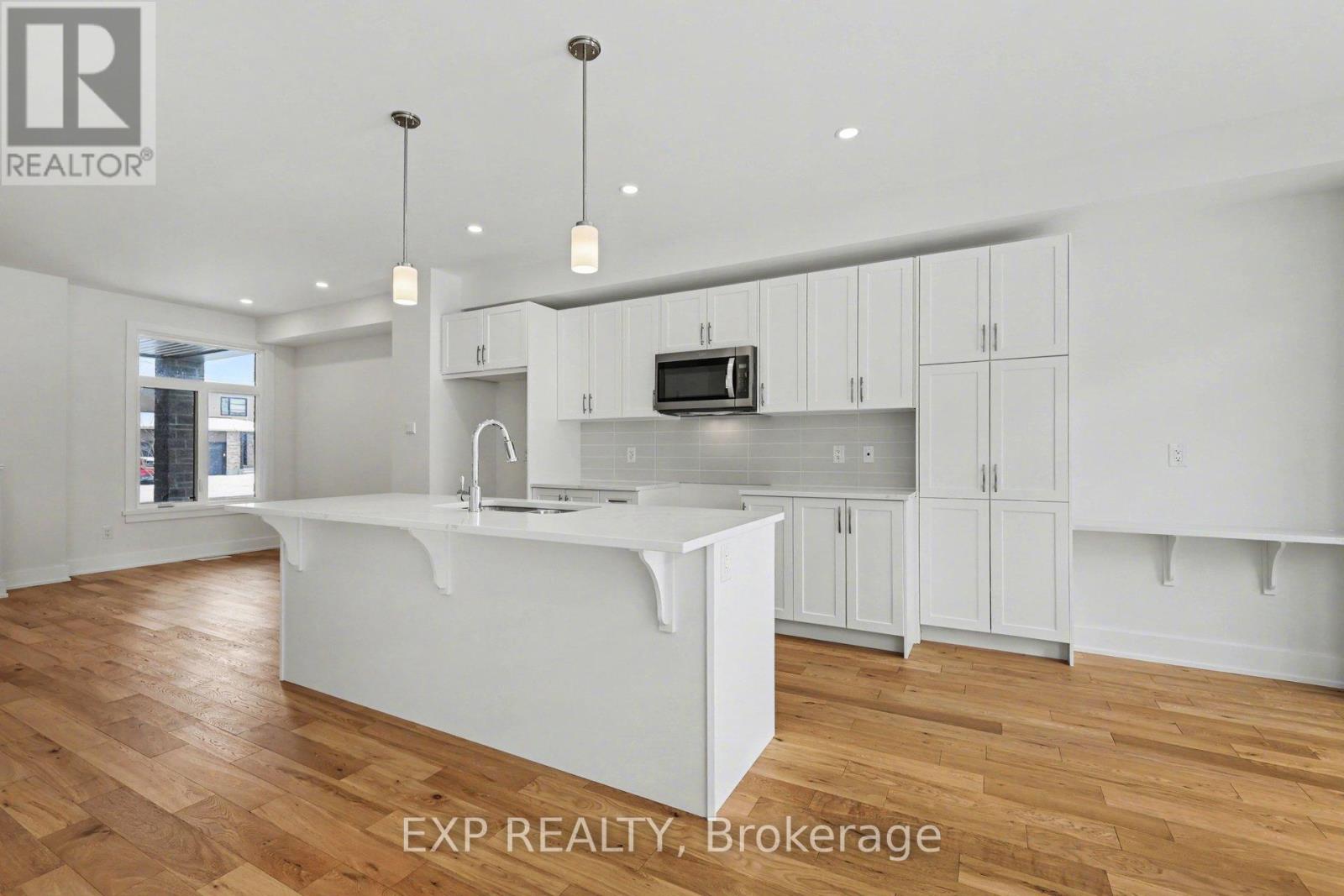 1180 Cope Drive, Ottawa, Ontario  K2S 3C4 - Photo 8 - X12868250