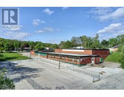 45 RANDALL AVENUE, Hamilton, Ontario