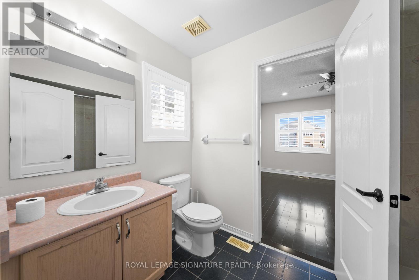 16 Newark Way, Brampton, Ontario  L7A 2V1 - Photo 24 - W12854130