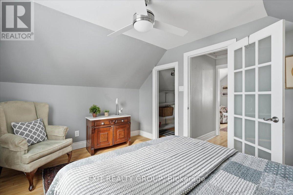 27 Fourth Avenue, Quinte West, Ontario  K8V 5N5 - Photo 22 - X12903426