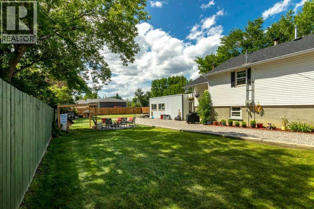 5223 3 Street W, Claresholm, Alberta  T0L 0T0 - Photo 24 - A2264489