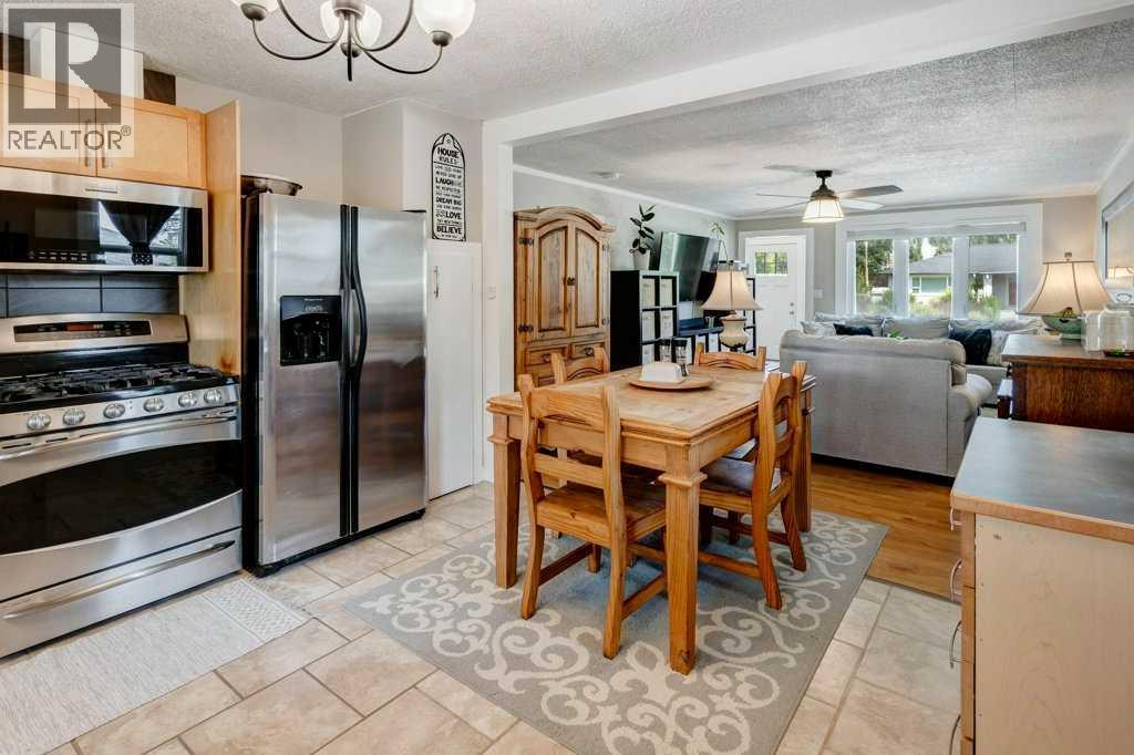 5223 3 Street W, Claresholm, Alberta  T0L 0T0 - Photo 7 - A2264489