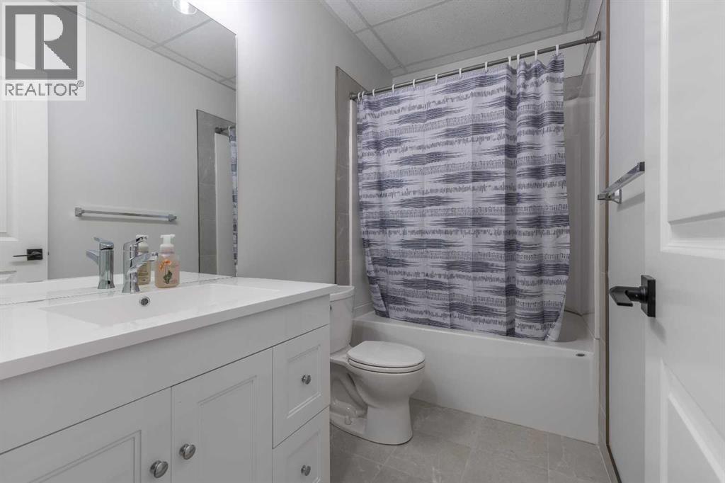 1366 Pacific Circle W, Lethbridge, Alberta  T1J 5V3 - Photo 28 - A2292603