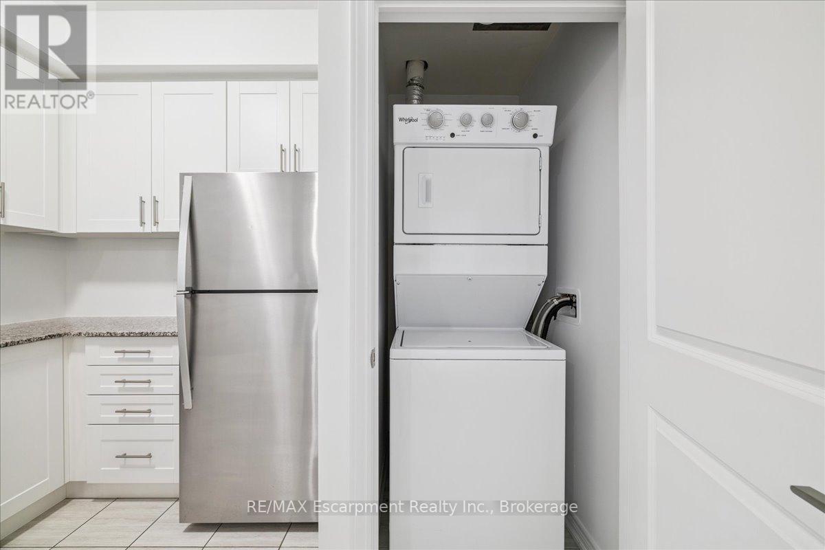 205 - 2393 Bronte Road, Oakville, Ontario  L6M 1P4 - Photo 17 - W12897480