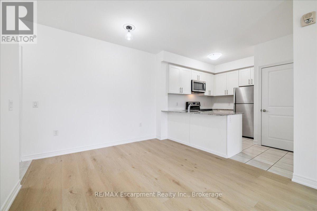 205 - 2393 Bronte Road, Oakville, Ontario  L6M 1P4 - Photo 12 - W12897480