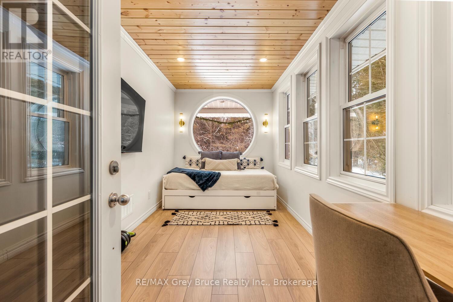 32 Sandy Pines Trail, South Bruce Peninsula, Ontario  N0H 2G0 - Photo 13 - X12903350