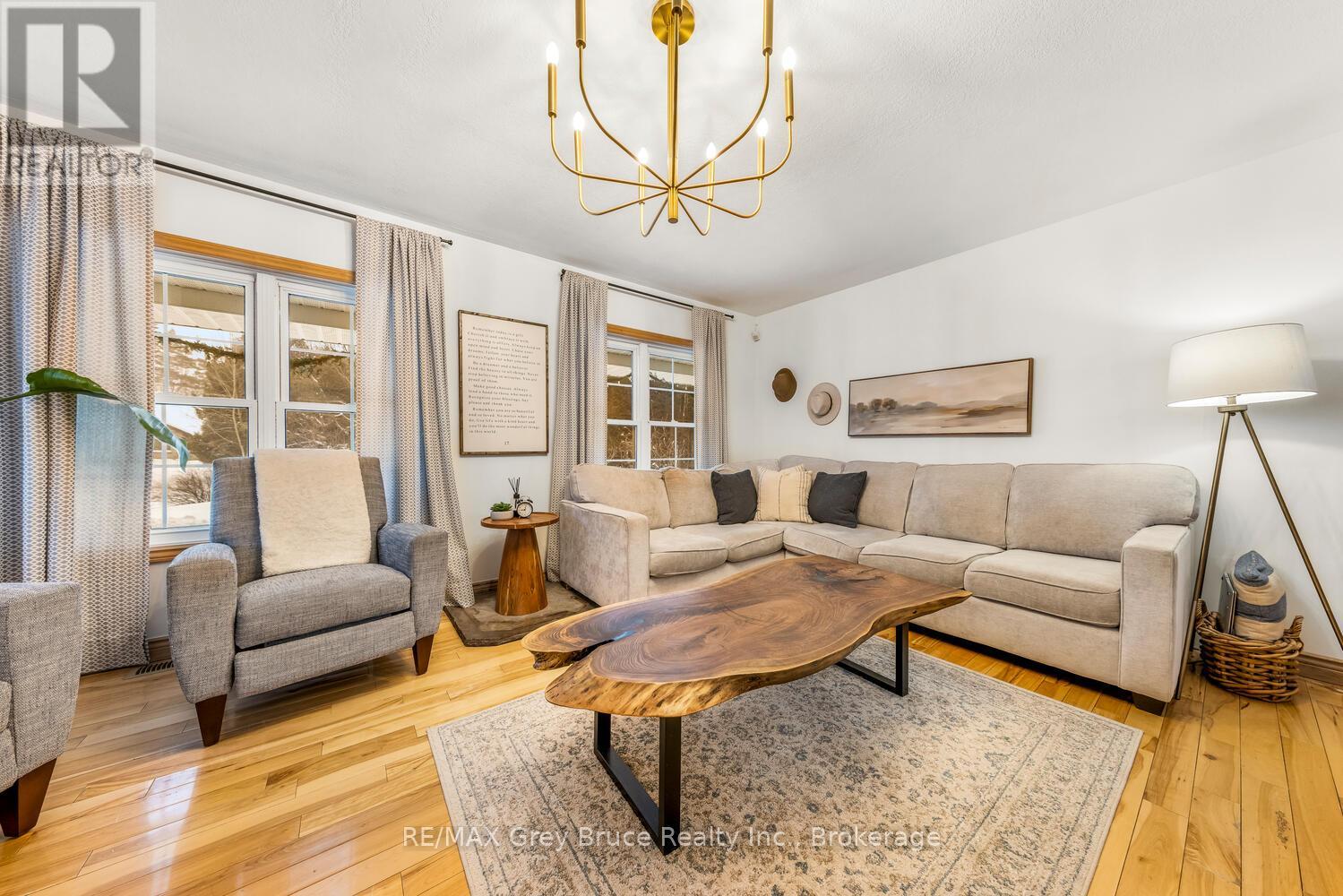 32 Sandy Pines Trail, South Bruce Peninsula, Ontario  N0H 2G0 - Photo 9 - X12903350