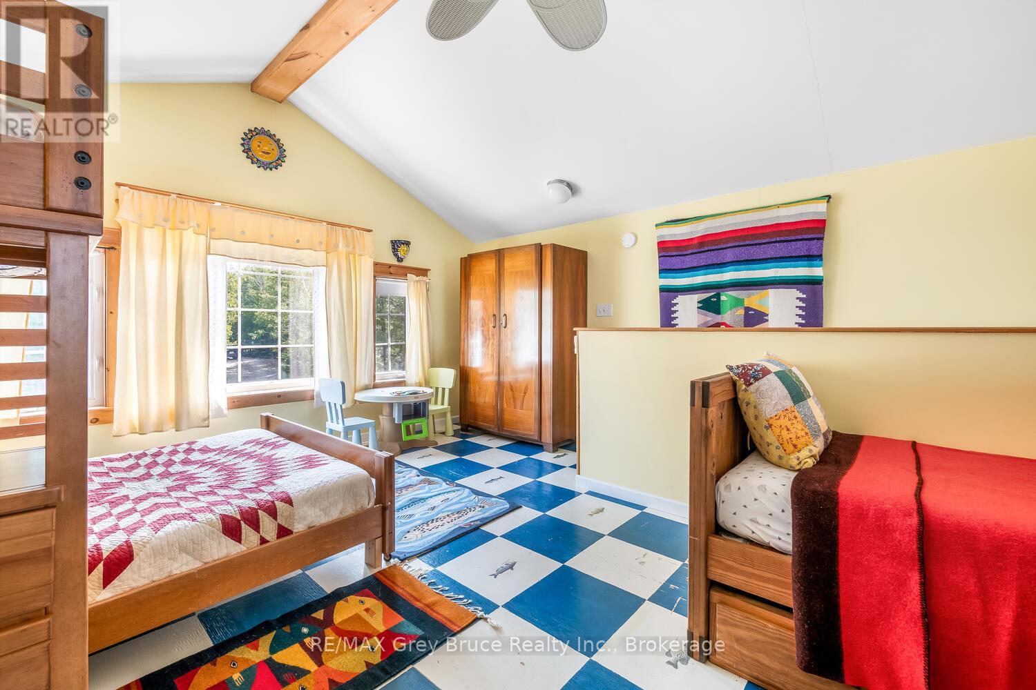 205 Eagle Road, Northern Bruce Peninsula, Ontario  N0H 2R0 - Photo 31 - X12903394