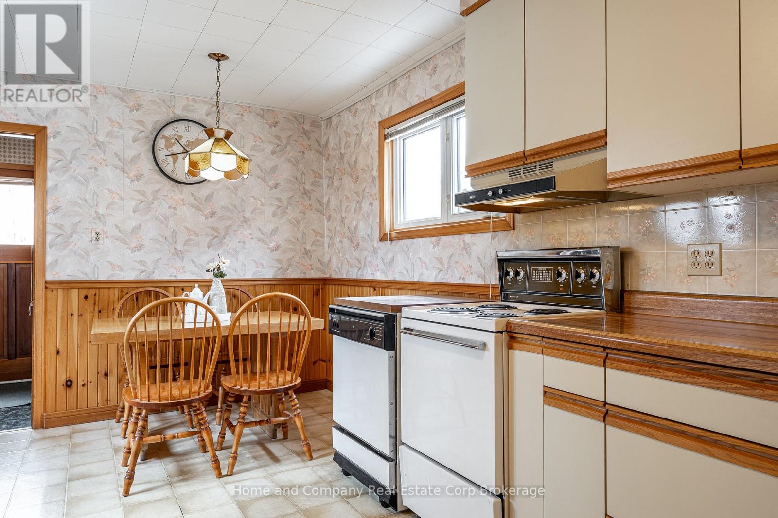 96 Falstaff Street, Stratford, Ontario N5A 3T5 - Photo 17 - X12903468