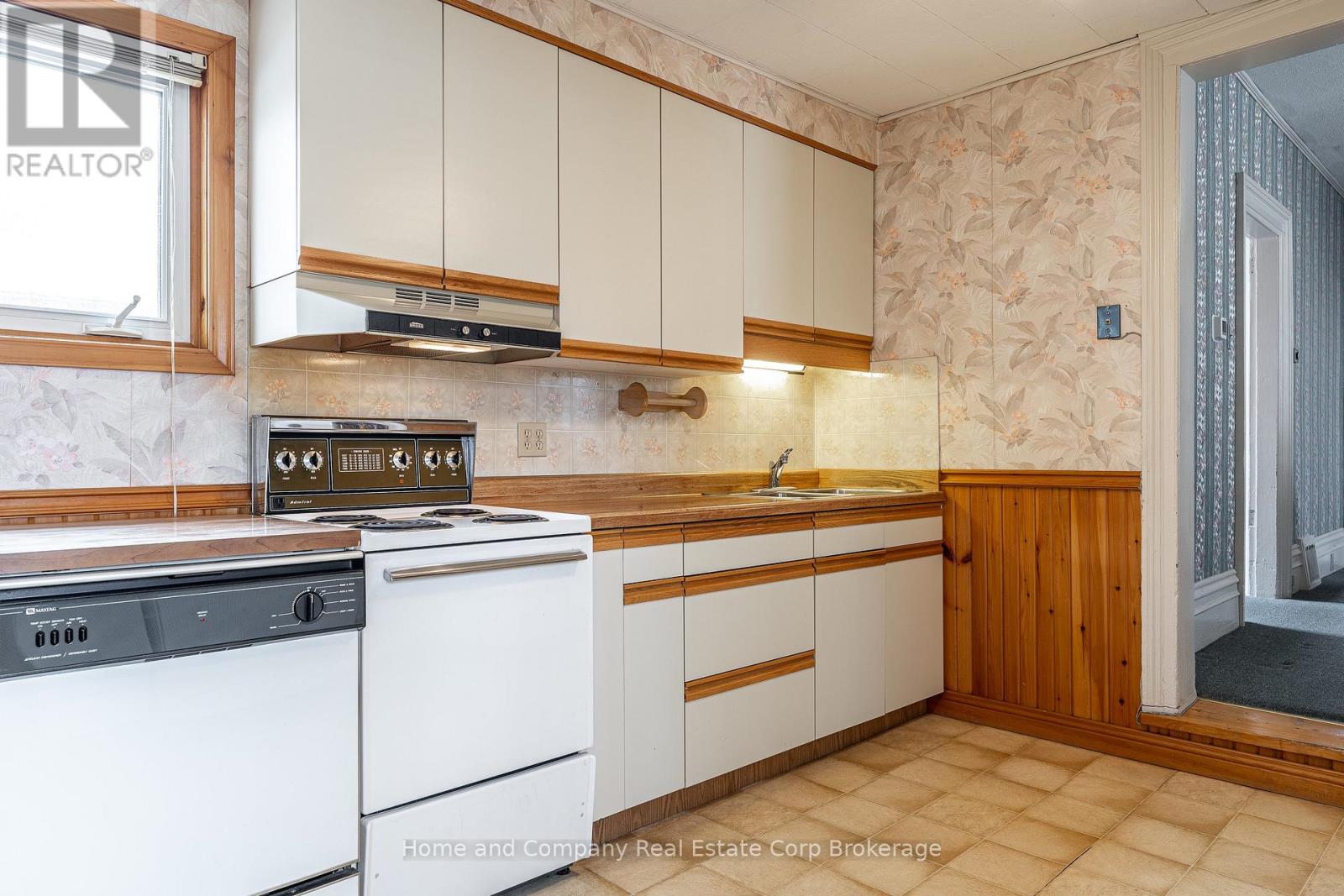 96 Falstaff Street, Stratford, Ontario N5A 3T5 - Photo 19 - X12903468