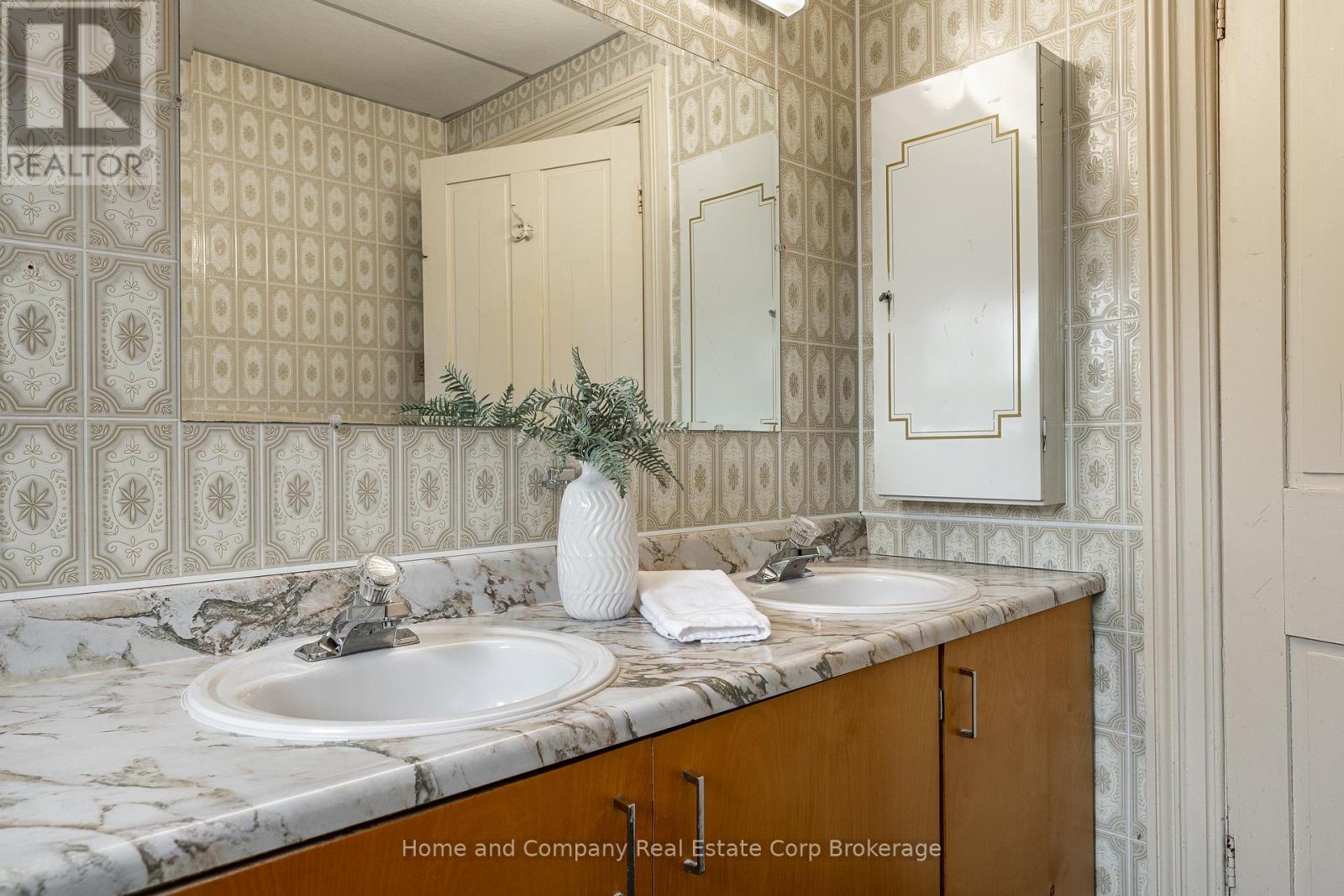 96 Falstaff Street, Stratford, Ontario N5A 3T5 - Photo 26 - X12903468