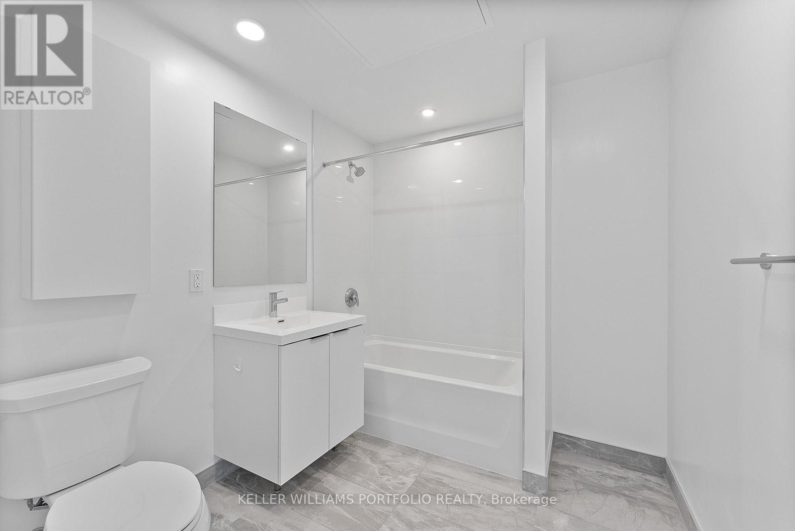 2512 - 50 O'neill Road, Toronto, Ontario  M3C 0R1 - Photo 18 - C12903342