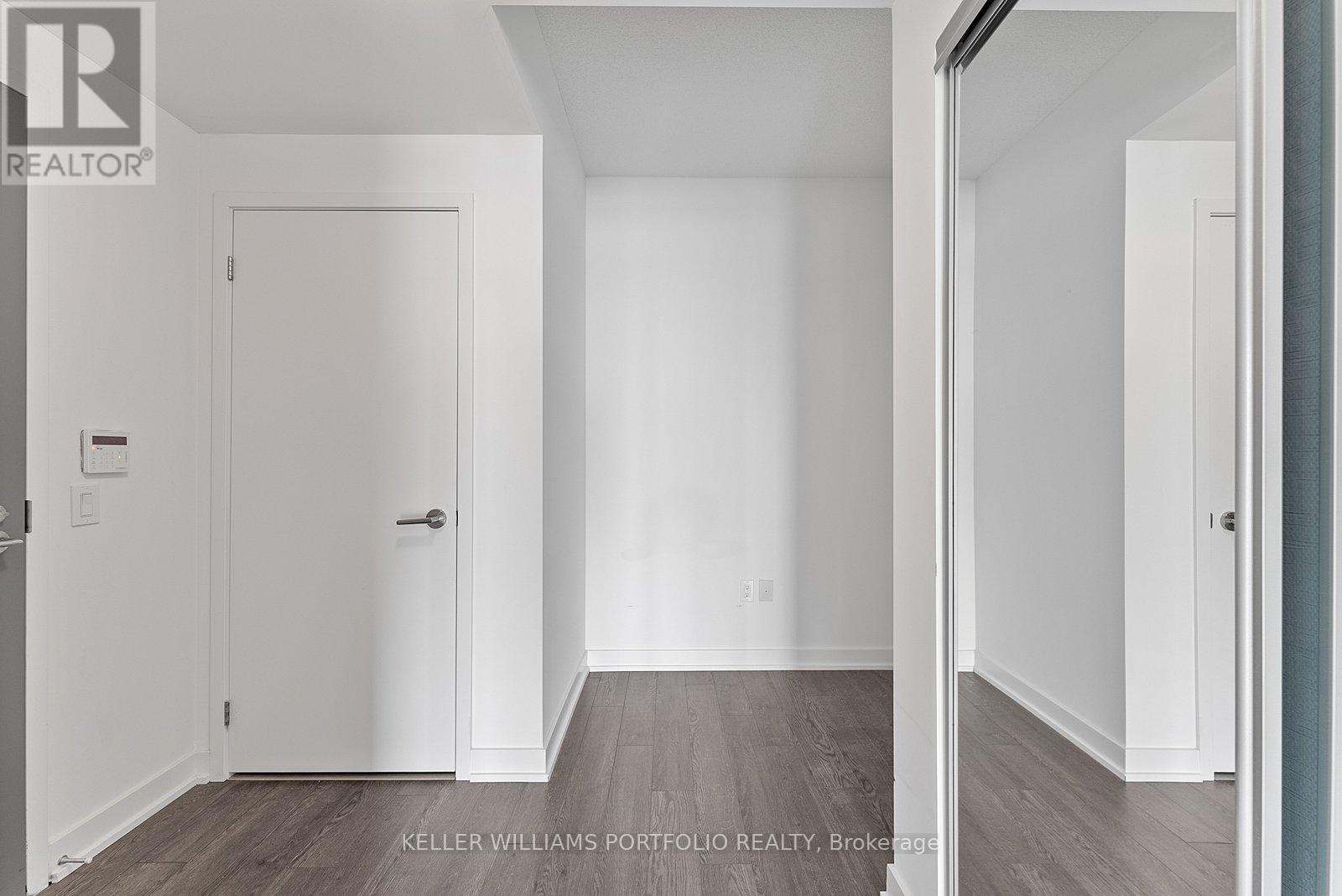 2512 - 50 O'neill Road, Toronto, Ontario  M3C 0R1 - Photo 20 - C12903342