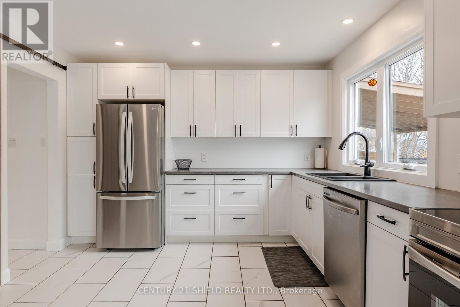 1012 Osborne Avenue, Cornwall, Ontario  K6J 1K6 - Photo 17 - X12903462