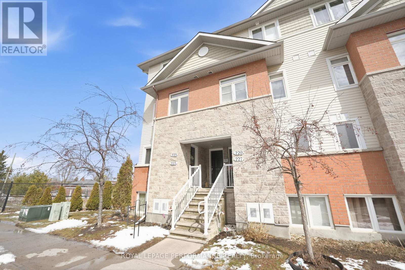 225 Fir Lane, North Grenville, Ontario K0G 1J0 - Photo 2 - X12903364