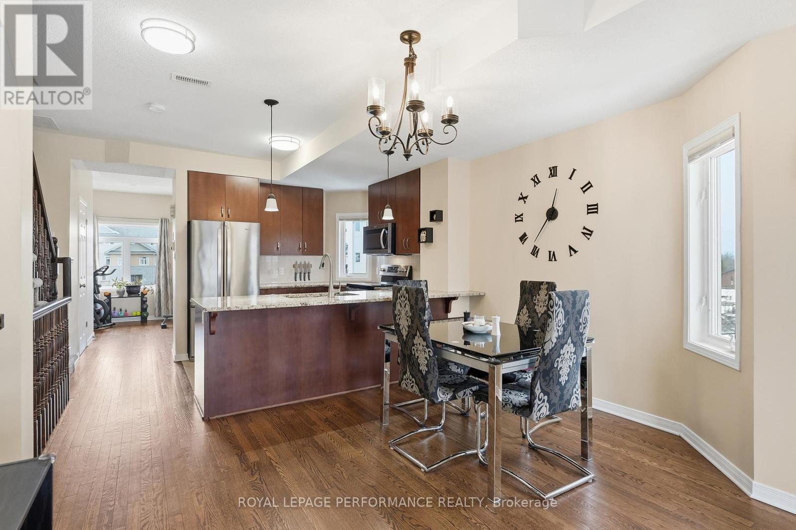 225 Fir Lane, North Grenville, Ontario K0G 1J0 - Photo 5 - X12903364