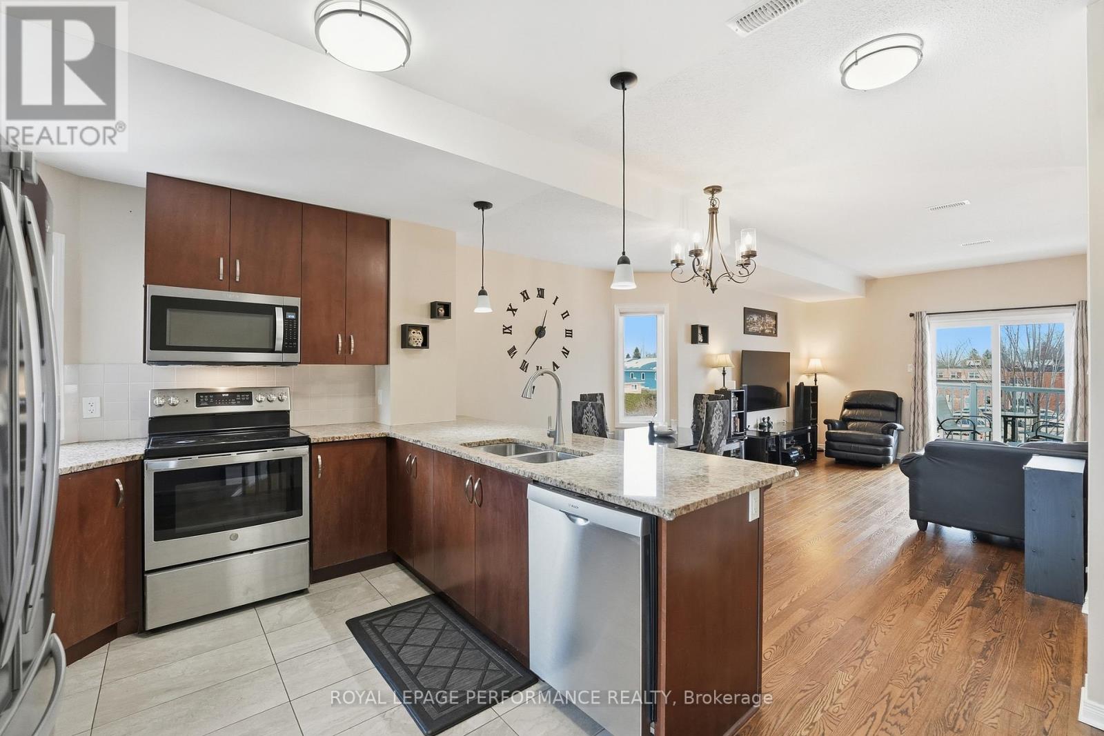 225 Fir Lane, North Grenville, Ontario K0G 1J0 - Photo 8 - X12903364