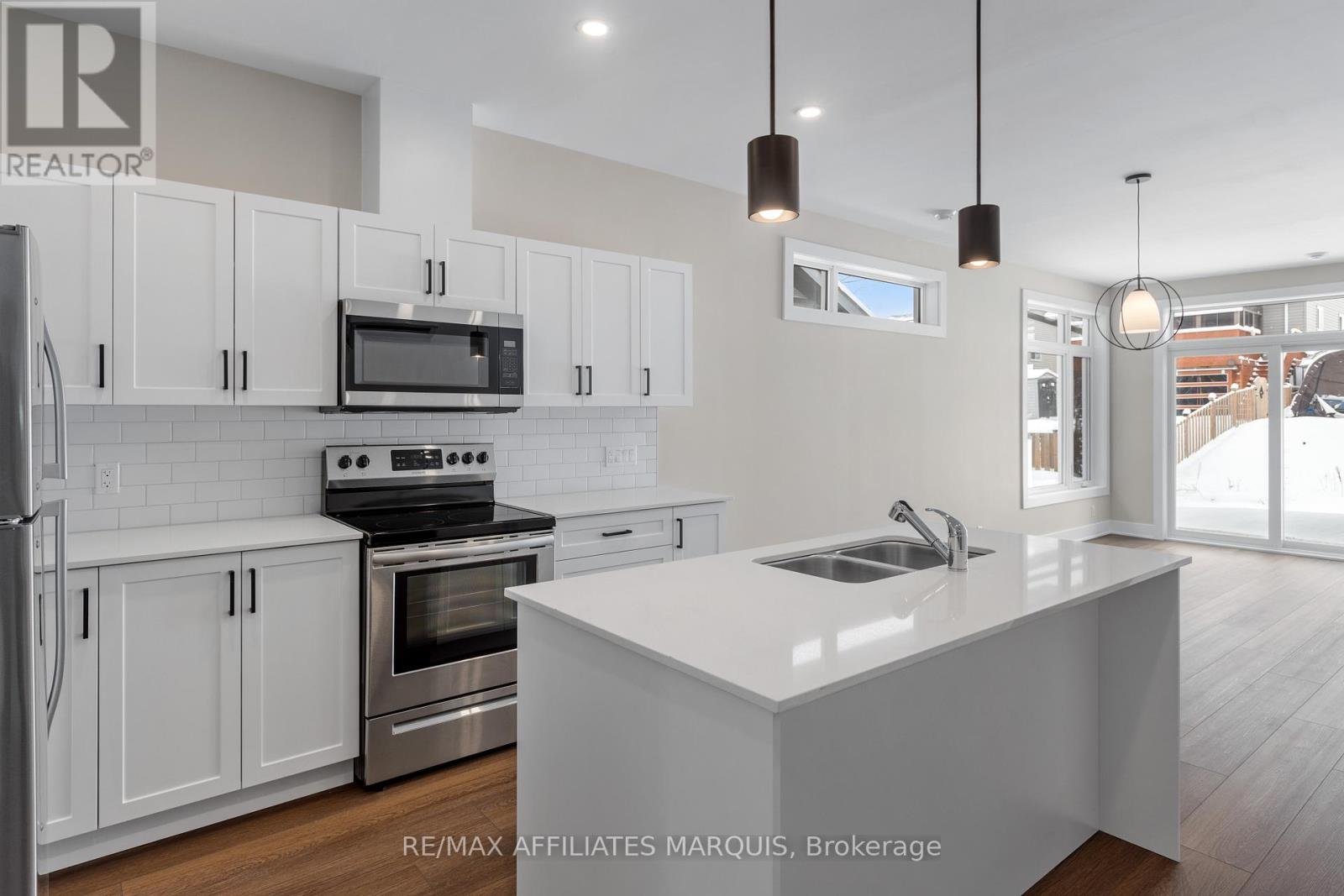 51 Ferrara Drive, Smiths Falls, Ontario  K7A 0A2 - Photo 7 - X12903472