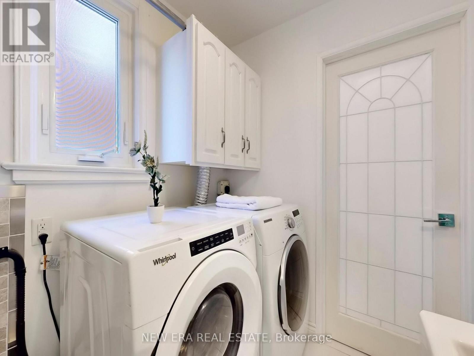 96 Highfield Road, Toronto, Ontario  M4L 2V1 - Photo 18 - E12903422