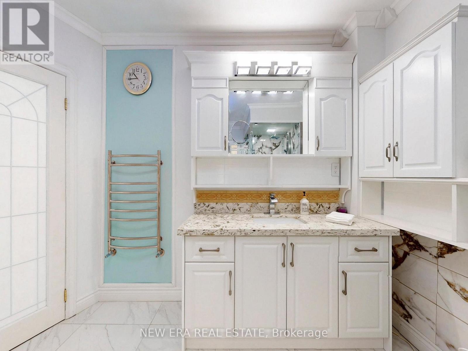 96 Highfield Road, Toronto, Ontario  M4L 2V1 - Photo 28 - E12903422