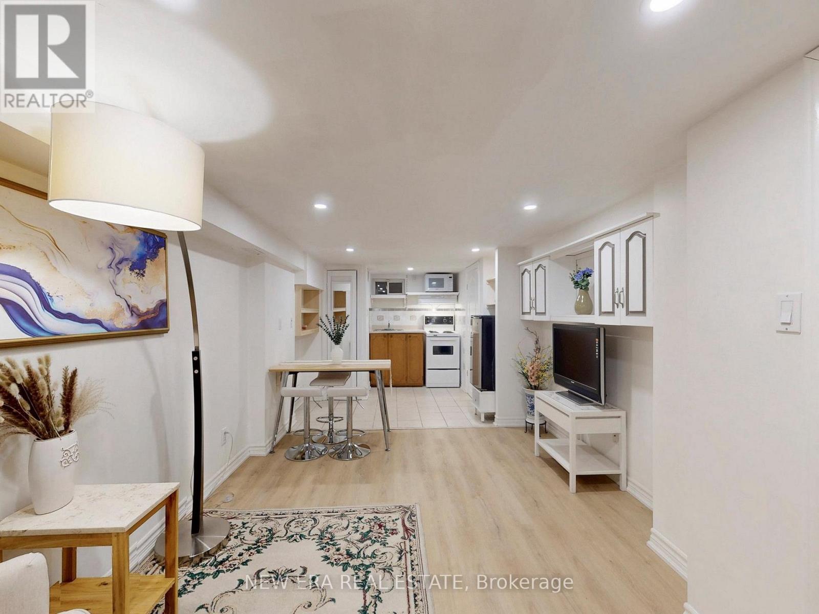 96 Highfield Road, Toronto, Ontario  M4L 2V1 - Photo 32 - E12903422