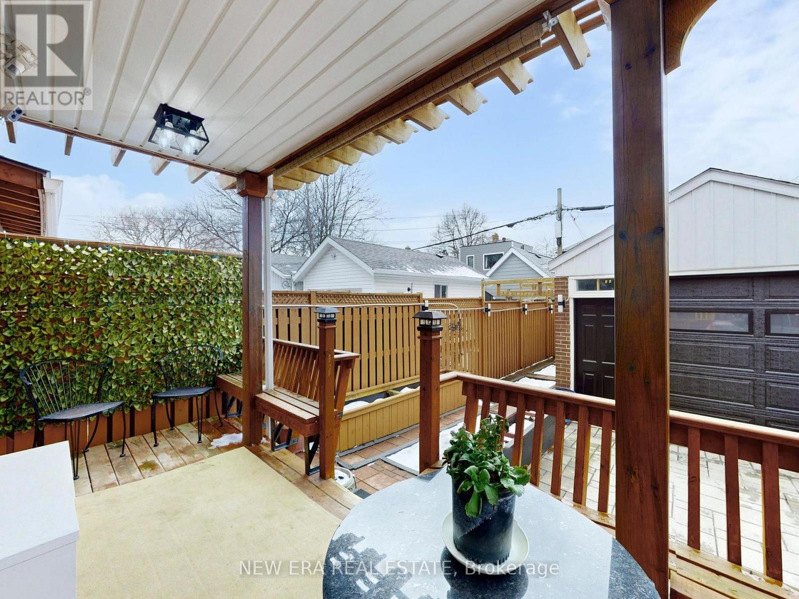 96 Highfield Road, Toronto, Ontario  M4L 2V1 - Photo 41 - E12903422