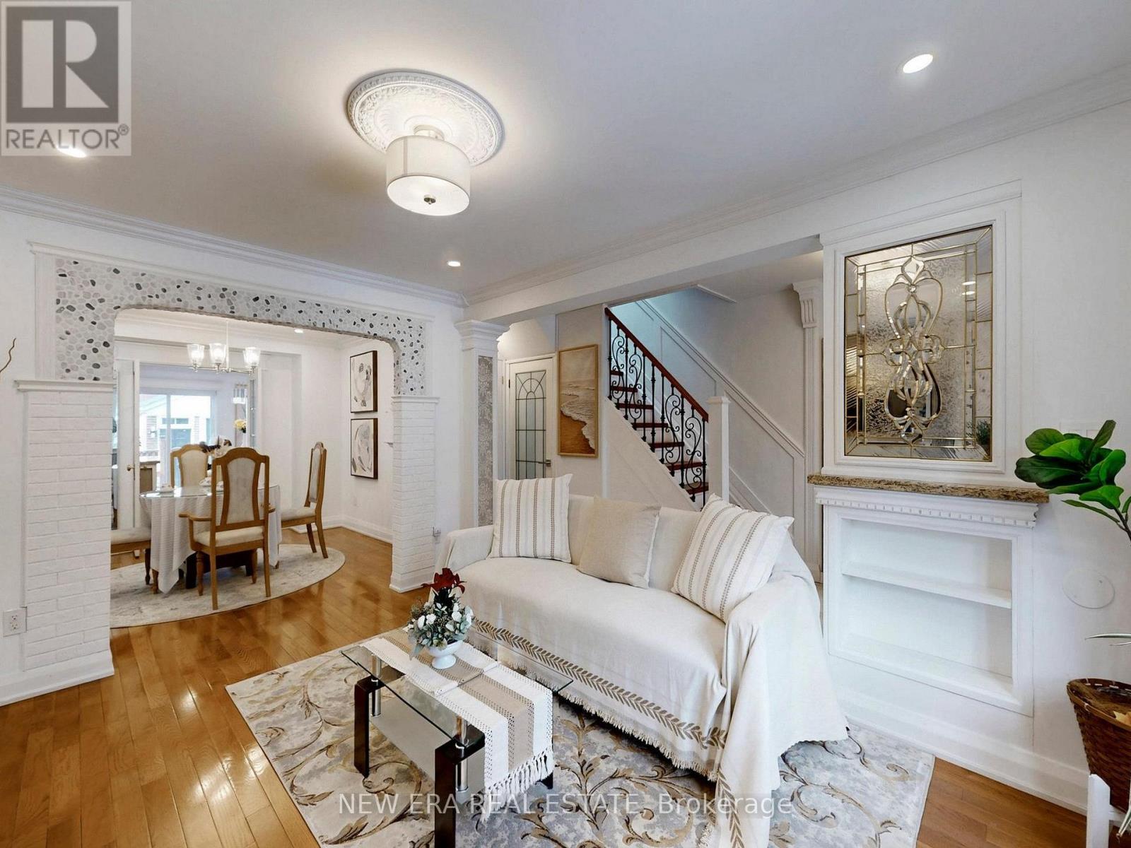 96 Highfield Road, Toronto, Ontario  M4L 2V1 - Photo 8 - E12903422