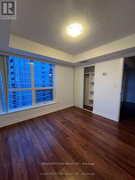 1810 - 255 Village Green Square, Toronto (Agincourt South-Malvern West), Ontario  M1S 0L7 - Photo 10 - E12903428