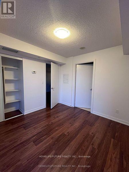 1810 - 255 Village Green Square, Toronto (Agincourt South-Malvern West), Ontario  M1S 0L7 - Photo 11 - E12903428