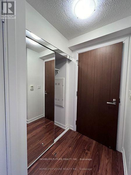 1810 - 255 Village Green Square, Toronto (Agincourt South-Malvern West), Ontario  M1S 0L7 - Photo 4 - E12903428