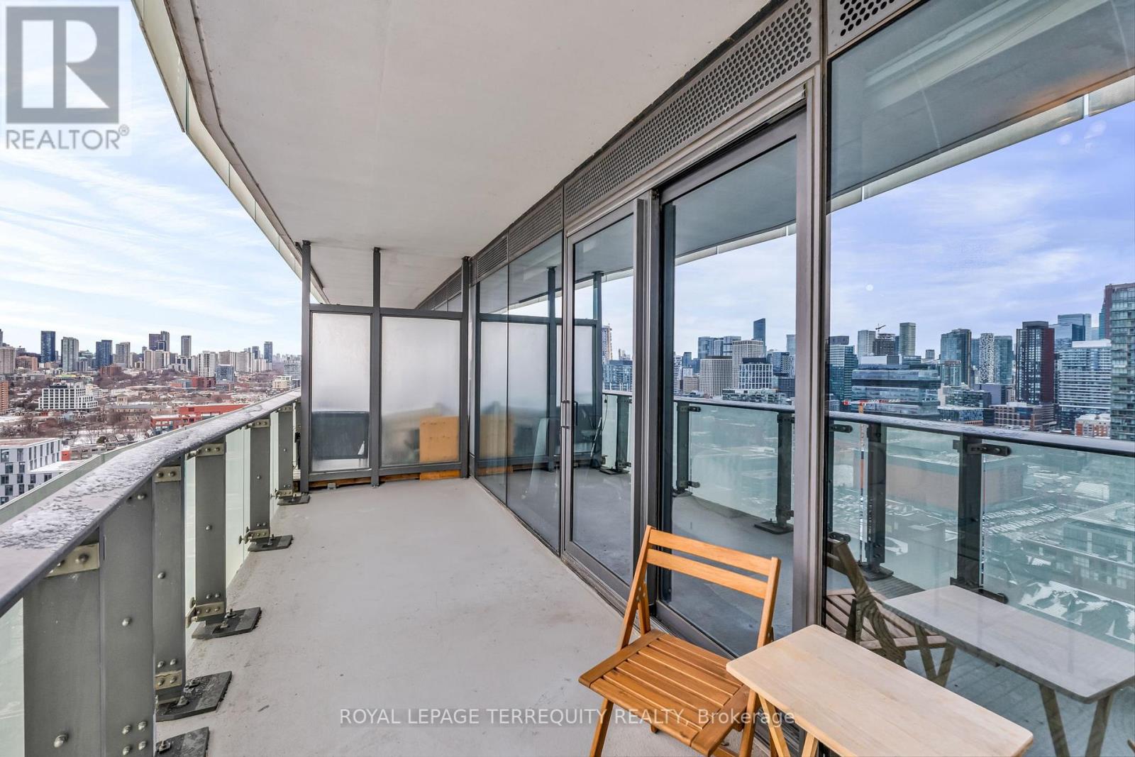 2401 - 390 Cherry Street, Toronto, Ontario  M5A 0E2 - Photo 47 - C12901794