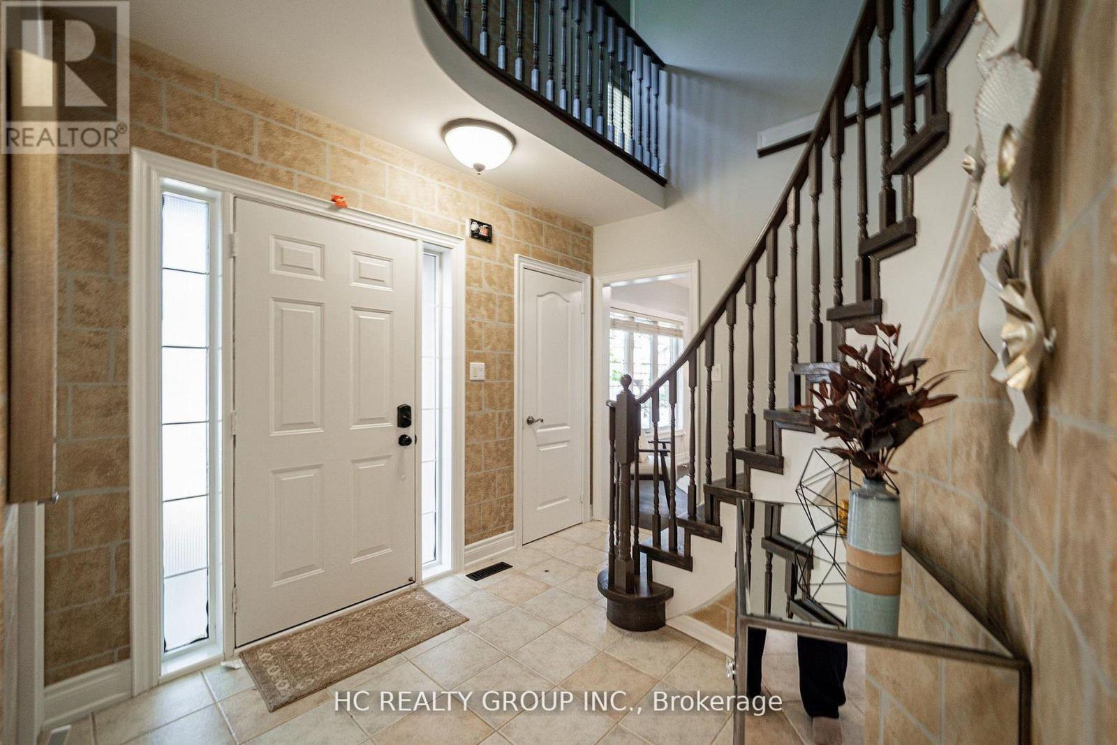 483 Menczel Crescent, Newmarket, Ontario  L3X 2P6 - Photo 19 - N12903440